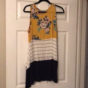 Cute sleeveless dress/tunic